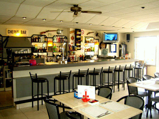 Chepas Bar Cafe